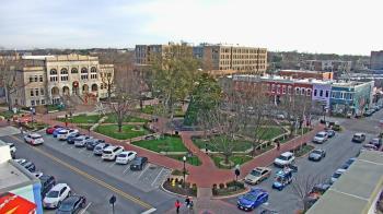 Weather camera view of Walton�s 5 & 10.