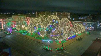 Weather camera view of Walton�s 5 & 10.