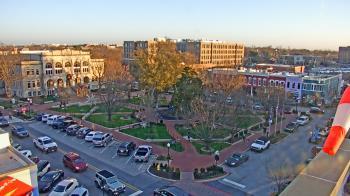 Weather camera view of Walton�s 5 & 10.