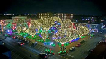 Weather camera view of Walton�s 5 & 10.