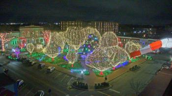 Weather camera view of Walton�s 5 & 10.