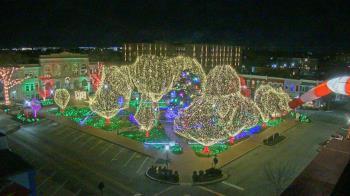 Weather camera view of Walton�s 5 & 10.