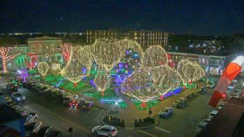 Weather camera view of Walton�s 5 & 10.