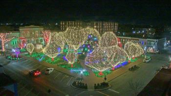 Weather camera view of Walton�s 5 & 10.