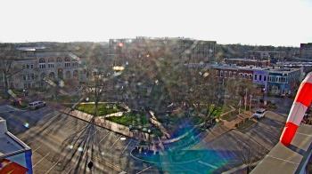 Weather camera view of Walton�s 5 & 10.