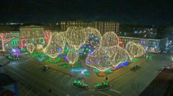 Weather camera view of Walton�s 5 & 10.