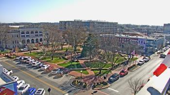 Weather camera view of Walton�s 5 & 10.