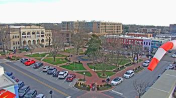 Weather camera view of Walton�s 5 & 10.