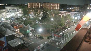 Weather camera view of Walton�s 5 & 10.