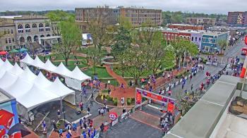 Weather camera view of Walton�s 5 & 10.