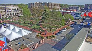 Weather camera view of Walton�s 5 & 10.