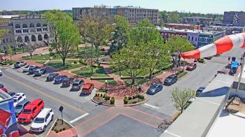 Weather camera view of Walton�s 5 & 10.