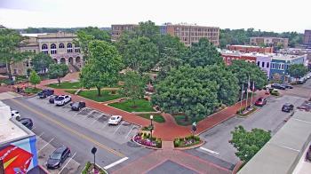 Weather camera view of Walton�s 5 & 10.