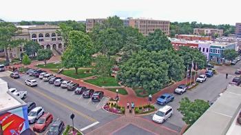 Weather camera view of Walton�s 5 & 10.