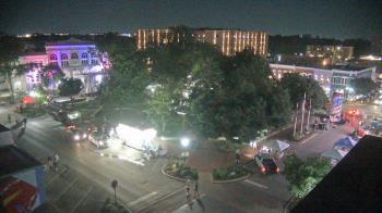 Weather camera view of Walton�s 5 & 10.