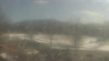 Weather camera view of Big Island Elementary School.