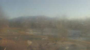 Weather camera view of Big Island Elementary School.