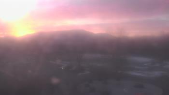 Weather camera view of Big Island Elementary School.