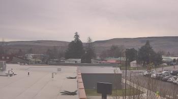 Weather camera view of Bridgeport High School.