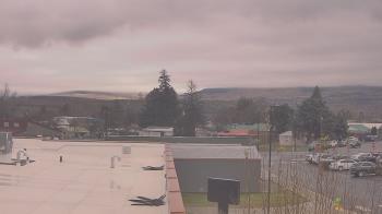 Weather camera view of Bridgeport High School.