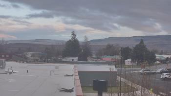 Weather camera view of Bridgeport High School.