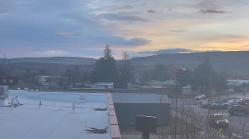 Weather camera view of Bridgeport High School.