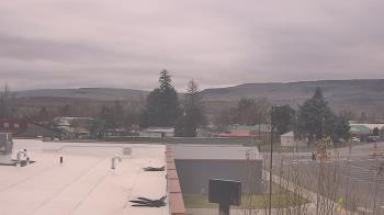 Weather camera view of Bridgeport High School.
