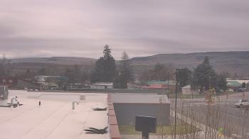 Weather camera view of Bridgeport High School.