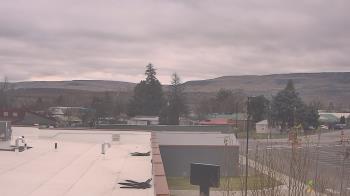 Weather camera view of Bridgeport High School.