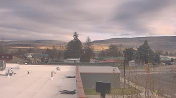 Weather camera view of Bridgeport High School.