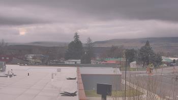 Weather camera view of Bridgeport High School.