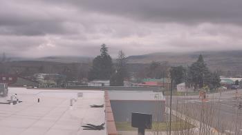 Weather camera view of Bridgeport High School.