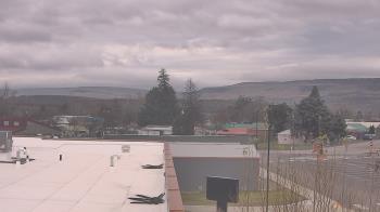 Weather camera view of Bridgeport High School.