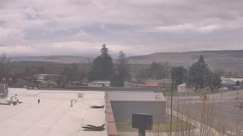 Weather camera view of Bridgeport High School.