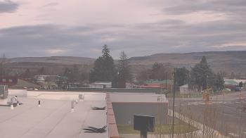 Weather camera view of Bridgeport High School.