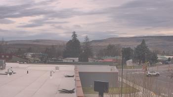 Weather camera view of Bridgeport High School.
