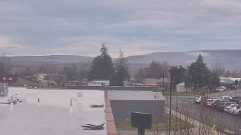 Weather camera view of Bridgeport High School.