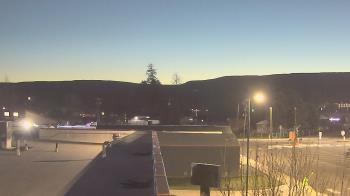 Weather camera view of Bridgeport High School.