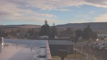 Weather camera view of Bridgeport High School.