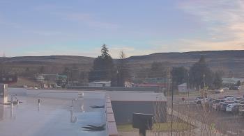 Weather camera view of Bridgeport High School.