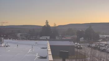 Weather camera view of Bridgeport High School.