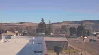 Weather camera view of Bridgeport High School.