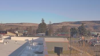 Weather camera view of Bridgeport High School.