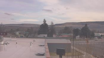 Weather camera view of Bridgeport High School.