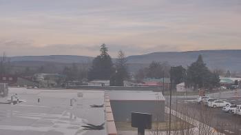 Weather camera view of Bridgeport High School.