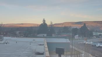 Weather camera view of Bridgeport High School.