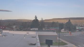 Weather camera view of Bridgeport High School.