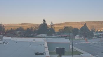 Weather camera view of Bridgeport High School.