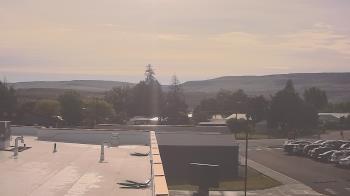 Weather camera view of Bridgeport High School.