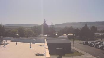 Weather camera view of Bridgeport High School.